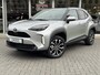 Toyota Yaris Cross 1.5 Hybrid 130PK First Edition Plus | Stoel + Stuurverwarming, Apple CarPlay, Keyless, 17inch, Groot scherm