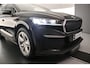 Skoda Enyaq iV 80 204pk Automaat Trekhaak, Lederen bekleding, Head up display, Adaptive cruise control, Navigatie, Achteruitrijcamera, LED verlichting, Stuurwiel verwarmd