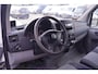 Volkswagen Crafter 2.0 TDI 136 pk L2H2 Airco, Camera Trekhaak met Opstap, 3-Zits, APK 02-2026