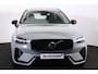Volvo XC60 T6 Recharge AWD Ultra Dark - Luchtvering - Panorama/schuifdak - IntelliSafe Assist & Surround - 360º Camera - Adaptieve LED koplampen - Verwarmde voorstoelen, stuur & achterbank - Parkeersensoren voor & achter - Elektr. bedienb. voorstoelen met geheugen - Head up display - Draadloze tel. lader - Elektr. inklapbare trekhaak - 20' LMV
