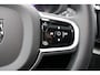 Volvo XC60 T6 Recharge AWD Ultra Dark - Luchtvering - Panorama/schuifdak - IntelliSafe Assist & Surround - 360º Camera - Adaptieve LED koplampen - Verwarmde voorstoelen, stuur & achterbank - Parkeersensoren voor & achter - Elektr. bedienb. voorstoelen met geheugen - Head up display - Draadloze tel. lader - Elektr. inklapbare trekhaak - 20' LMV