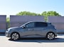 Peugeot e-208 EV Allure 51 kWh 3 FASE | ACHTERUITRIJCAMERA MET SENSOREN | NAVIGATIE & CARPLAY | E.C.C. |