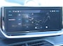 Peugeot e-208 EV Allure 51 kWh 3 FASE | ACHTERUITRIJCAMERA MET SENSOREN | NAVIGATIE & CARPLAY | E.C.C. |