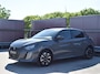 Peugeot e-208 EV Allure 51 kWh 3 FASE | ACHTERUITRIJCAMERA MET SENSOREN | NAVIGATIE & CARPLAY | E.C.C. |