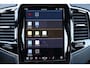 Volvo XC90 T8 Recharge AWD Ultra Dark - LONG RANGE - Luchtvering - Panorama/schuifdak - IntelliSafe Assist & Surround - 360º Camera - Adaptieve LED koplampen - Verwarmde voorstoelen, stuur & achterbank - Parkeersensoren voor & achter - Elektr. bedienb. voorstoelen met geheugen - Head up display - Draadloze tel. lader - Extra getint glas - Elektr. inklapbare trekhaak - 22' LMV