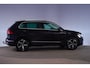 Volkswagen Tiguan 1.5 TSI 150pk Life Business Aut. [ LED Trekhaak Camera ]