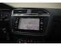 Volkswagen Tiguan 1.5 TSI 150pk Life Business Aut. [ LED Trekhaak Camera ]