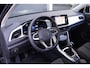 Volkswagen T-Roc 1.0 TSI Life Apple Carplay Clima PDC v+a Led koplampen Virtual cockpit Stoelverwarming