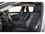 Volvo V90 T6 Recharge AWD Ultra Dark - Panorama/schuifdak - IntelliSafe Assist & Surround - 360º Camera - Adaptieve LED koplampen - Verwarmde voorstoelen, stuur & achterbank - Parkeersensoren voor & achter - Elektr. bedienb. voorstoelen met geheugen - Head up display - Elektr. inklapbare trekhaakk - 19' LMV