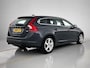 Volvo V60 1.6 T3 Momentum / Navi / Cruise-ctr / Lmv / Airco / Afn.trekhaak / Parkdistance / Apk nieuw