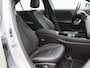 Mercedes-Benz A-klasse 180 Business Solution Luxury | Automaat | Achteruitrijcamera | Leder | Rijstrooksensoren | Assistentie | LED | DAB | 12 Maanden BOVAG Garantie |