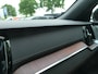 Volvo V60 Ultra Dark Recharge Plug-In Hybrid AWD | Massage | Panoramadak | 360 Camera | Adaptive Cruise | BLIS | Privacy Glass