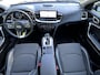 Kia Xceed 1.6 GDi PHEV DynamicPlusLine Automaat / Dealer onderhouden / Trekgewicht 1.300 kg / Navigatie / Apple Carpay Android / 17" LM wielen / Stuur- en stoel verwarming / All Season banden /