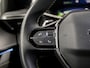 Peugeot 208 1.2 PureTech GT Automaat (VIRTUAL COCKPIT, ADAPTIVE CRUISE, APPLE CARPLAY, GROOT NAVI, LEDER, 360 CAMERA, SPORTSTOELEN, GETINT GLAS, KEYLESS, LANE ASSIST, NIEUWSTAAT)
