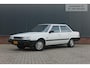 Toyota Camry 2.0i Sedan SV12 in unieke staat!