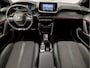 Peugeot 208 1.2 PureTech GT Sport Automaat (PANORAMADAK, VIRTUAL COCKPIT, APPLE CARPLAY, GROOT NAVI, LEDER, 360 CAMERA, SPORTSTOELEN, GETINT GLAS, KEYLESS, ZWART HEMEL, NIEUWSTAAT)