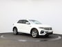 Volkswagen T-Roc 1.5 TSI R-Line | Parkeersensoren | Stoelverwarming | Carplay |