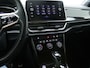 Volkswagen T-Roc 1.5 TSI R-Line | Parkeersensoren | Stoelverwarming | Carplay |