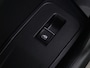 Volkswagen T-Roc 1.5 TSI R-Line | Parkeersensoren | Stoelverwarming | Carplay |