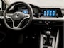Volkswagen Golf Variant 1.0 TSI Premium (APPLE CARPLAY, GROOT NAVI, ADAPTIVE CRUISE, TREKHAAK ELEKTRISCH, KEYLESS START, SPORTSTOELEN, DAB+, LED KOPLAMPEN, NIEUWE APK, NIEUWSTAAT)