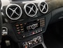 Mercedes-Benz B-klasse 200 Ambition Sport 157Pk (GROOT NAVI, CLIMATE, CAMERA, STOELVERWARMING, LEDEREN SPORTSTOELEN, HARMAN/KARDON, XENON, ZWART HEMEL, NIEUWSTAAT)