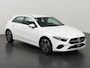 Mercedes-Benz A-klasse 180 Star Edition Luxury Line | Led verlichting | Achteruitrijcamera | Zitcomfortpakket | Sfeerverlichting | facelift type