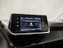 Peugeot 208 1.2 PureTech Sport (APPLE CARPLAY, GROOT NAVI, LANE ASSIST, SPORTSTOELEN, CRUISE, DAB+, NIEUWE APK, NIEUWSTAAT)