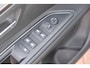 Peugeot 5008 1.2 PureTech 130pk Allure | Navi | Climate | Cruise | Camera | 19" velgen