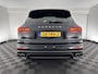 Porsche Cayenne 3.0 S E-Hybrid Aut. *PANO | LUXURY-LEATHER | BI-XENON | SPORT-CHRONO | MEMORY-PACK | BOSE-SOUND | AIR-SUSPENSION | HEATED-SPORT-SEATS | NAVI-FULLMAP | DAB+ | CAMERA | SHIFT-PADDLES | TOWBAR | 21''ALU *