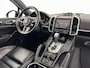 Porsche Cayenne 3.0 S E-Hybrid Aut. *PANO | LUXURY-LEATHER | BI-XENON | SPORT-CHRONO | MEMORY-PACK | BOSE-SOUND | AIR-SUSPENSION | HEATED-SPORT-SEATS | NAVI-FULLMAP | DAB+ | CAMERA | SHIFT-PADDLES | TOWBAR | 21''ALU *