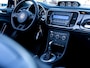Volkswagen Beetle Cabriolet 1.2 TSI Cup | Stoelverwarming | 18'' Disc Velgen | Climate Control | Cruise Control | Parkeersensoren Voor & Achter | Regensensor | Automatisch Licht | Metallic Lak | Windscherm |