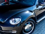 Volkswagen Beetle Cabriolet 1.2 TSI Cup | Stoelverwarming | 18'' Disc Velgen | Climate Control | Cruise Control | Parkeersensoren Voor & Achter | Regensensor | Automatisch Licht | Metallic Lak | Windscherm |