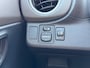 Toyota Yaris 1.3 16v VVT-i Dynamic | Cruise control, Climate control, Trekhaak, Camera, Licht en regensensor