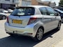 Toyota Yaris 1.3 16v VVT-i Dynamic | Cruise control, Climate control, Trekhaak, Camera, Licht en regensensor