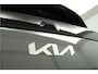 Kia EV3 Air 58.3 kWh - Adaptive cruise control - Climate control - Navigatie - Achteruitrij camera - LED koplampen - Fabriekskgarantie t/m 31-05-2032