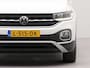 Volkswagen T-Cross 1.0 TSI Style Automaat | Afneembare trekhaak | Apple Carplay | Bluetooth | Navigatie | Parkeersensoren voor en achter |