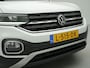 Volkswagen T-Cross 1.0 TSI Style Automaat | Afneembare trekhaak | Apple Carplay | Bluetooth | Navigatie | Parkeersensoren voor en achter |