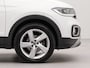 Volkswagen T-Cross 1.0 TSI Style Automaat | Afneembare trekhaak | Apple Carplay | Bluetooth | Navigatie | Parkeersensoren voor en achter |