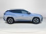 Hyundai Tucson 1.6 T-GDI PHEV N Line Sky | Panoramisch schuif-/kanteldak | Climate control | 19-inch lichtmetalen 'N Line' velgen met  235/50 R19-banden | Interieurverlichting, gekleurd |N Line-exterieur |Stuurwiel| verwarmbaa