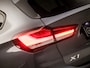 BMW X1 xDrive25e Sportline 221Pk Automaat (GROOT NAVI, HEAD-UP DISPLAY, DEALER ONDERHOUDEN, LEDEREN SPORTSTOELEN, CAMERA, STOELVERWARMING, GETINT GLAS, TREKHAAK, CRUISE, NIEUWSTAAT)