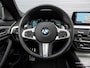 BMW 5-Serie Touring 520i M-Sport Pano Individual 20" Trekhaak Head-up HK Memory Camera