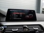 BMW 5-Serie Touring 520i M-Sport Pano Individual 20" Trekhaak Head-up HK Memory Camera