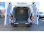 Volkswagen Transporter | Comfortline | L1 | 150 pk | PDC Achter | Betonplex Laadvloer | Navi | Cruise Control | Apple Carplay | Verwarmde Voorruit