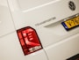 Volkswagen Transporter 2.0 TDI L1H1 28 Highline 150Pk Automaat (APPLE CARPLAY, GROOT NAVI, 3 ZITS, ADAPTIVE CRUISE, PARKEERSENSOREN, LM VELGEN, NIEUWE APK, NIEUWSTAAT)