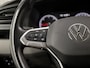 Volkswagen Transporter 2.0 TDI L1H1 28 Highline 150Pk Automaat (APPLE CARPLAY, GROOT NAVI, 3 ZITS, ADAPTIVE CRUISE, PARKEERSENSOREN, LM VELGEN, NIEUWE APK, NIEUWSTAAT)