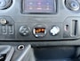 Opel Movano 2.3 CDTI 146pk 750kg laadklep Zijdeur Airco cruise controle Trekhaak 2500kg Telefoonverbinding Navigatiesysteem 3-Persoons bakwagen verhuiswagen Meubelbak euro 6