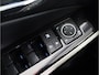 Lexus IS 300h 25th Edition | 100% Dealer Onderhouden | Navigatie | Stoelverwarming | Parkeercamera |