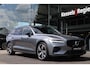 Volvo V60 2.0 T8 Recharge AWD R-Design Pano Led Navi HuD Camera HK Elec.trekhaak