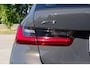 BMW 3-Serie Touring 330e xDrive 293 PK M-Sport PHEV, Dravit Grau, Trekhaak, Memory, Head-Up