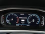 Volkswagen T-Roc 1.5 TSI Style Automaat - Led verlichting - Stoel/stuur verwarming - Clima